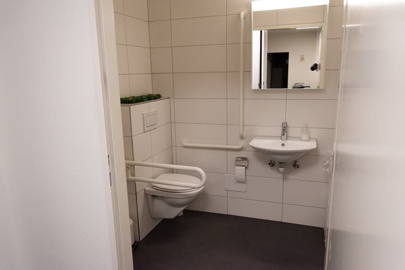 IV-WC