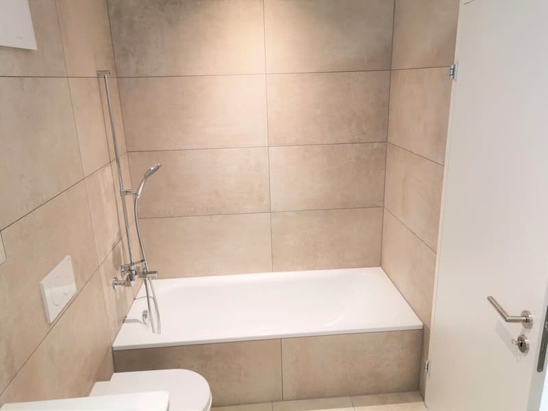Badezimmer mit Badewanne