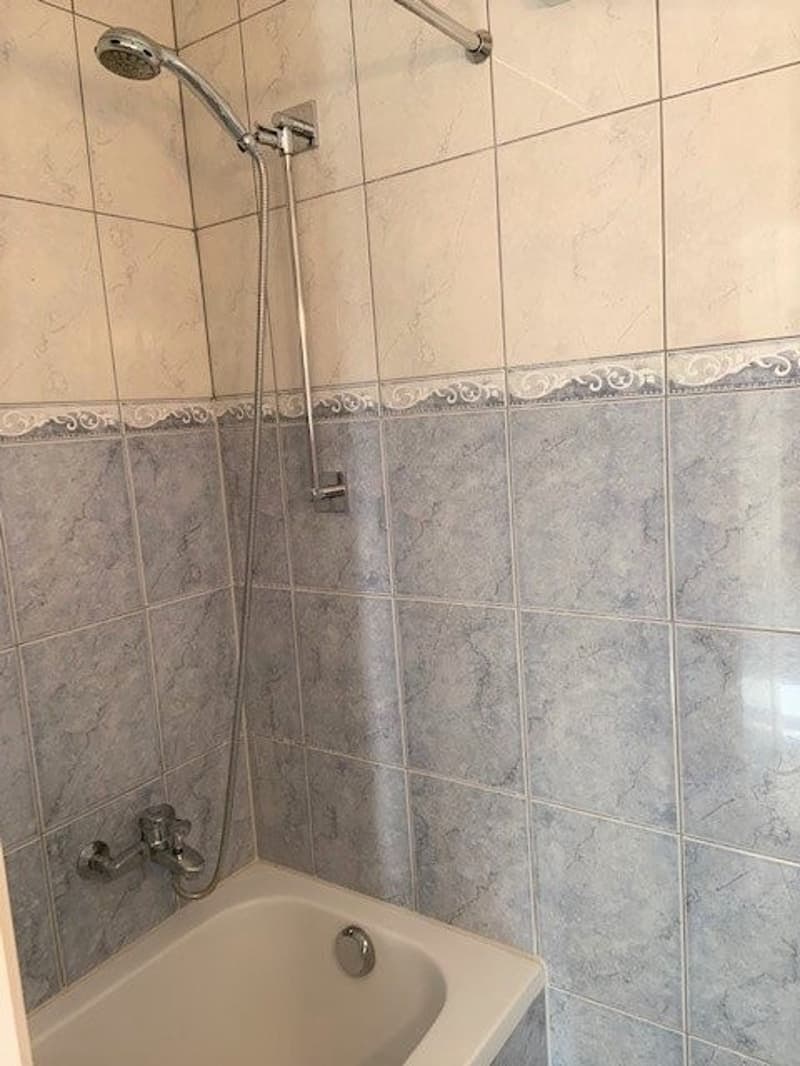 Badezimmer mit Badewanne