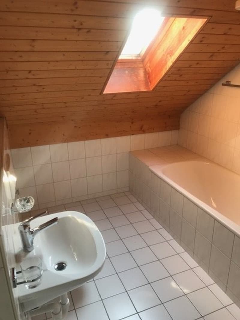 Bad mit Badewanne