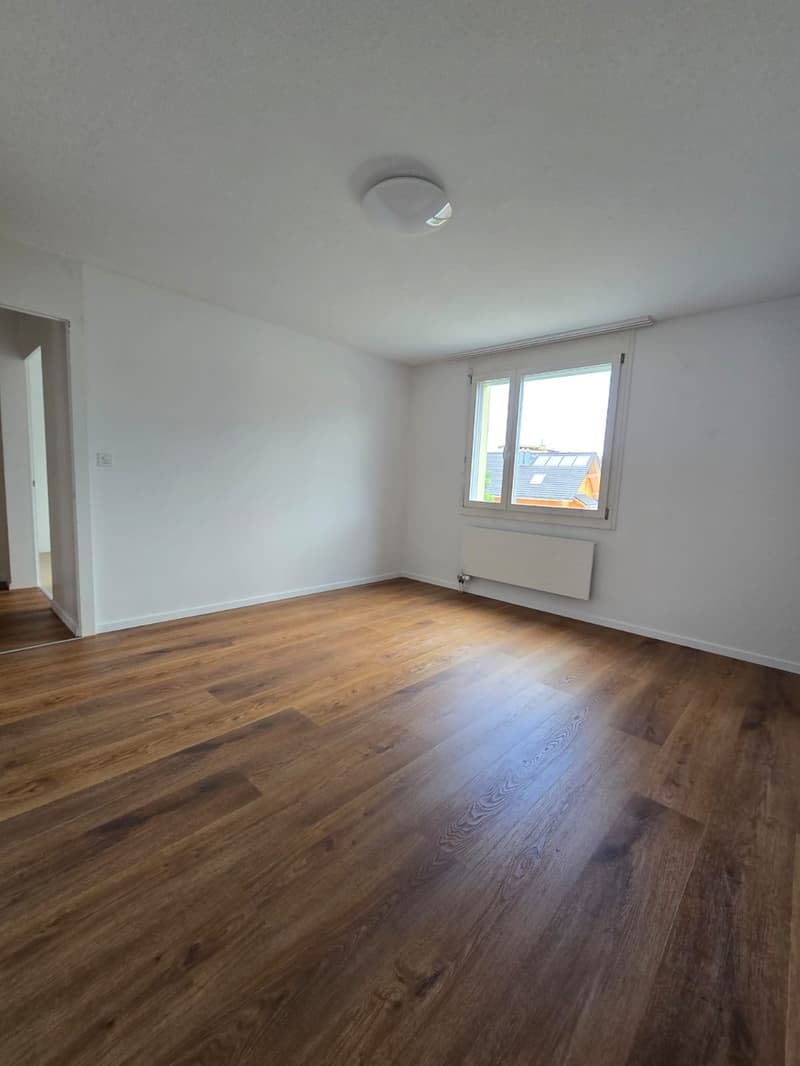 Grosszügige 4.5-Zimmer-Wohnung mit Balkon und Bergblick in Thun (5)