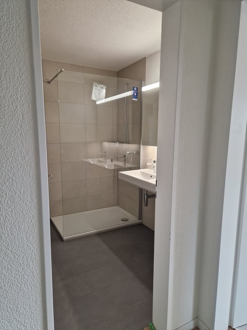 WC_mit_Dusche.jpg
