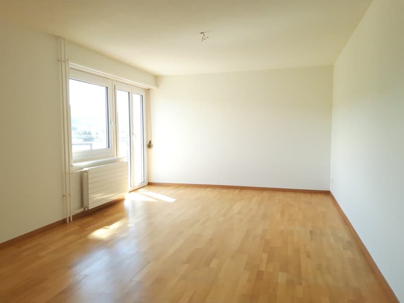 Appartement moderne découpé dans un quartier en plein essor (3)
