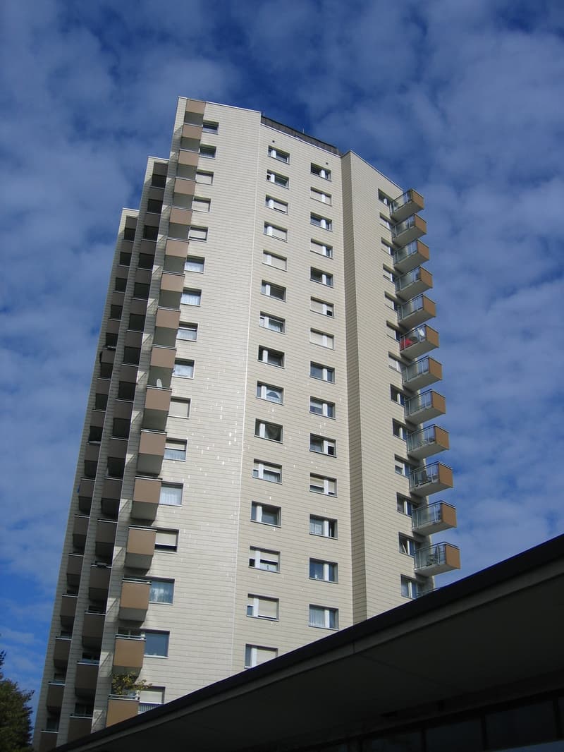 Charmante 2-Zimmerwohnung im 8. OG (1)