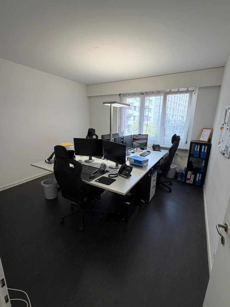 Modernes Büro an zentraler Lage in Zürich Altstetten (3)