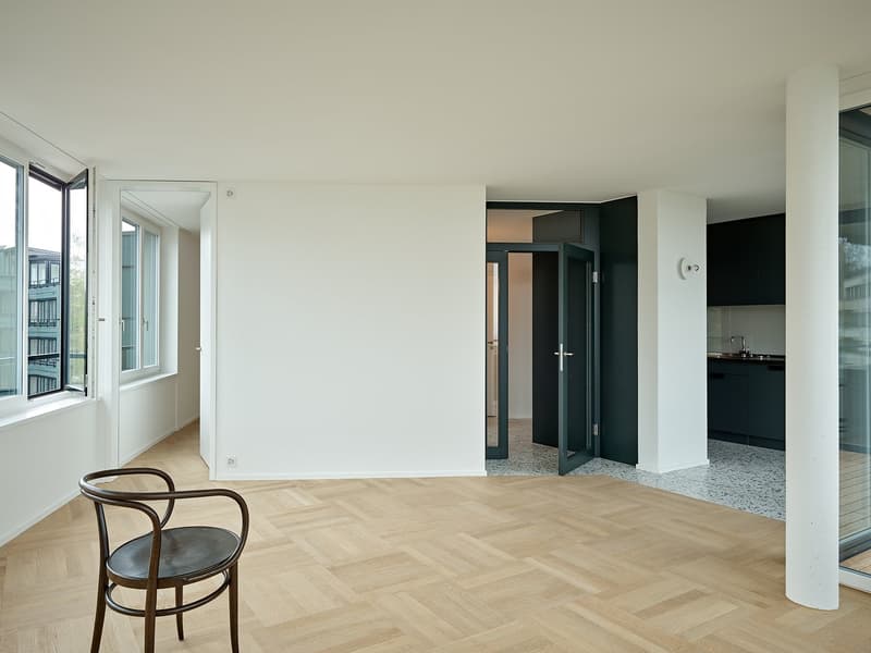 Moderne 2.5-Zimmer-Neubauwohnung mit Balkon in Zürich-Witikon (4)