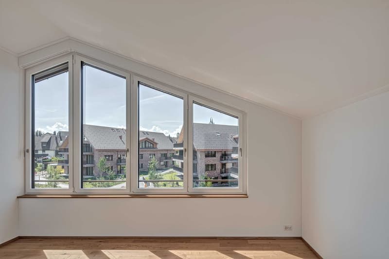 2.5-Zimmer-Dachwohnung im freundlich anmutenden Dorfkern von Maur (6)