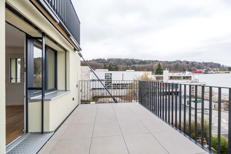 Balkon mit süd-westlicher Ausrichtung (Abendsonne)
