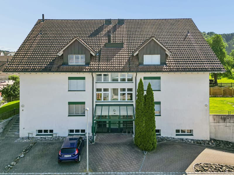 4.5-room owner-occupied apartment with unobstructable views and hobby room (13)