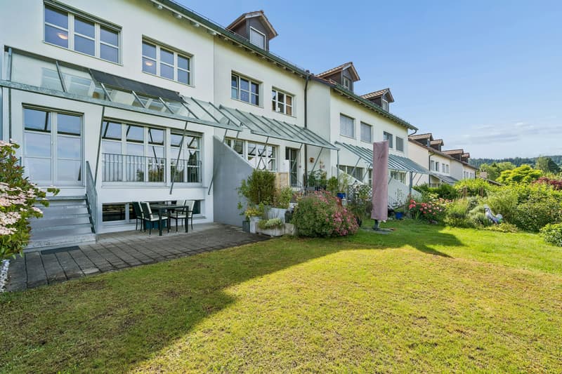 6.5-row single-family house in a family-friendly location, with a far-reaching view (11)