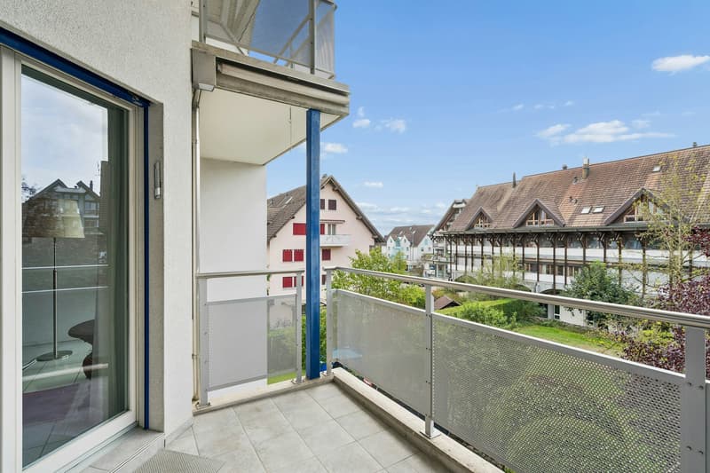 Grosszügige 3½-Zimmer-Eigentumswohnung mit zwei Balkonen (8)