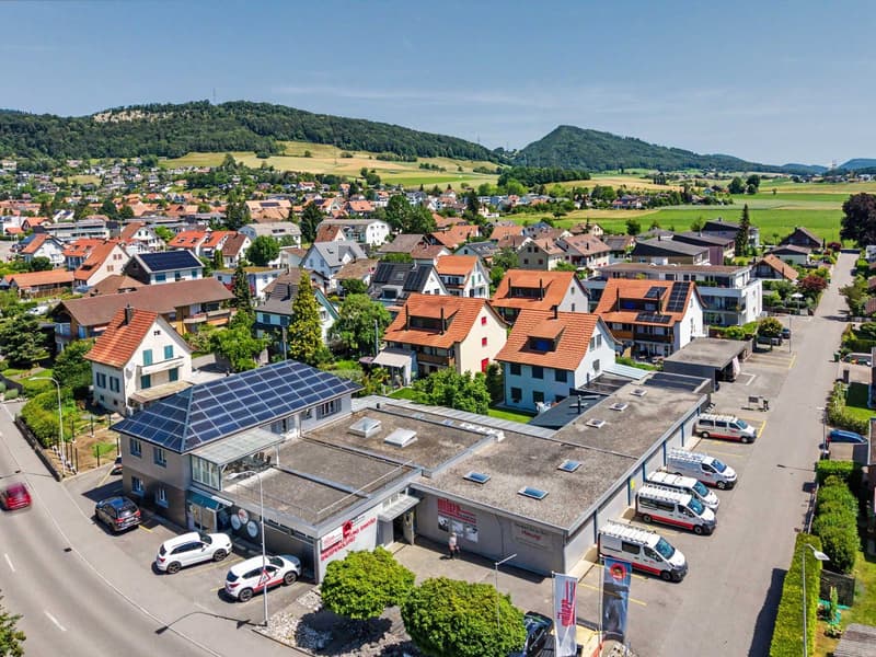 Büro- und Gewerbeliegenschaft an der Hauptstrasse in Lostorf mit Neubaupotenzial (1)