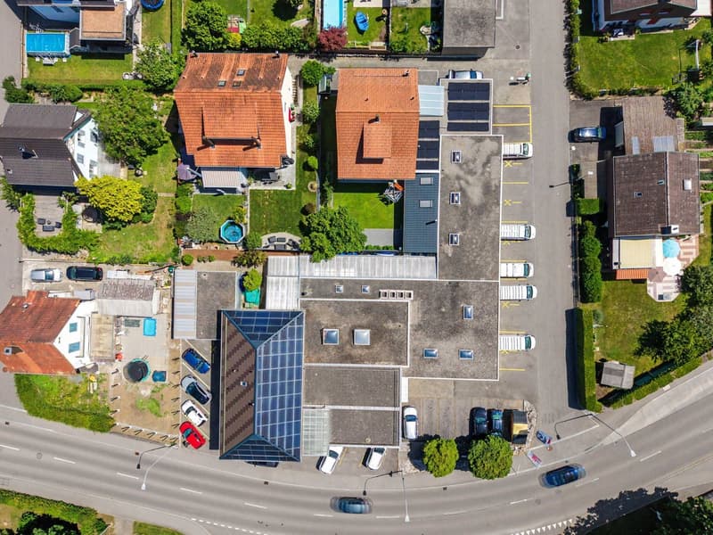 Büro- und Gewerbeliegenschaft an der Hauptstrasse in Lostorf mit Neubaupotenzial (3)