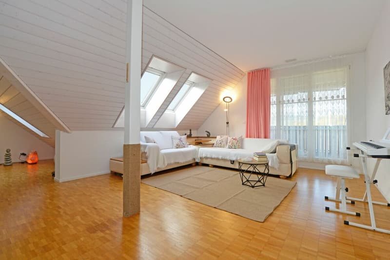 5.5-room attic maisonette apartment in a green area (7)