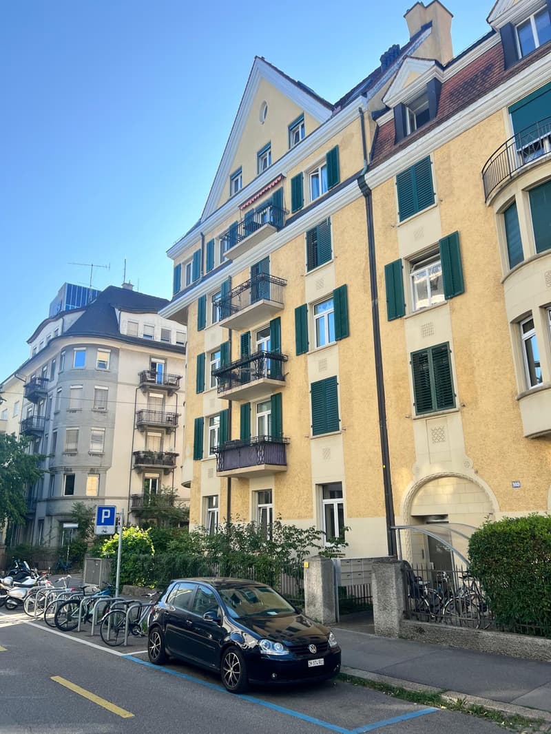Charmante 2-Zimmer-Dachmaisonnette mit Dachterrasse (2)