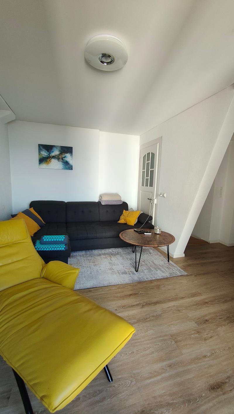 Charmante 4-Zimmer-Altbauwohnung mit Seesicht (10)