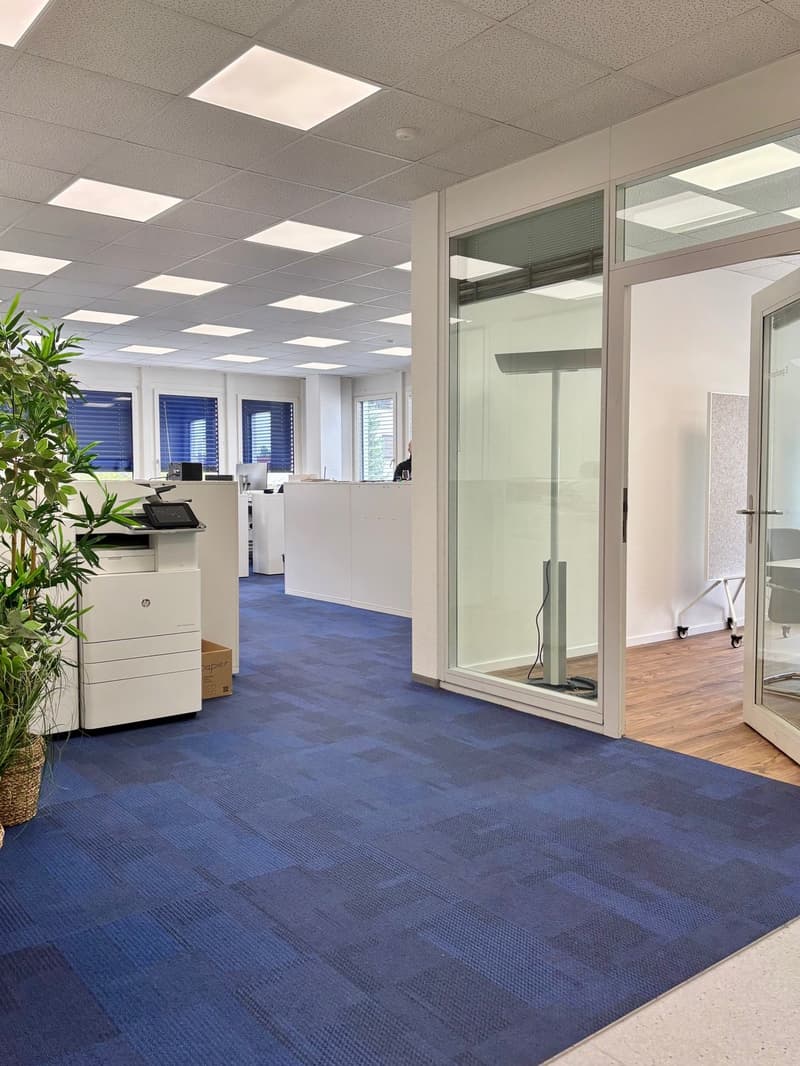 Espace de bureau moderne au prix forfaitaire (2)