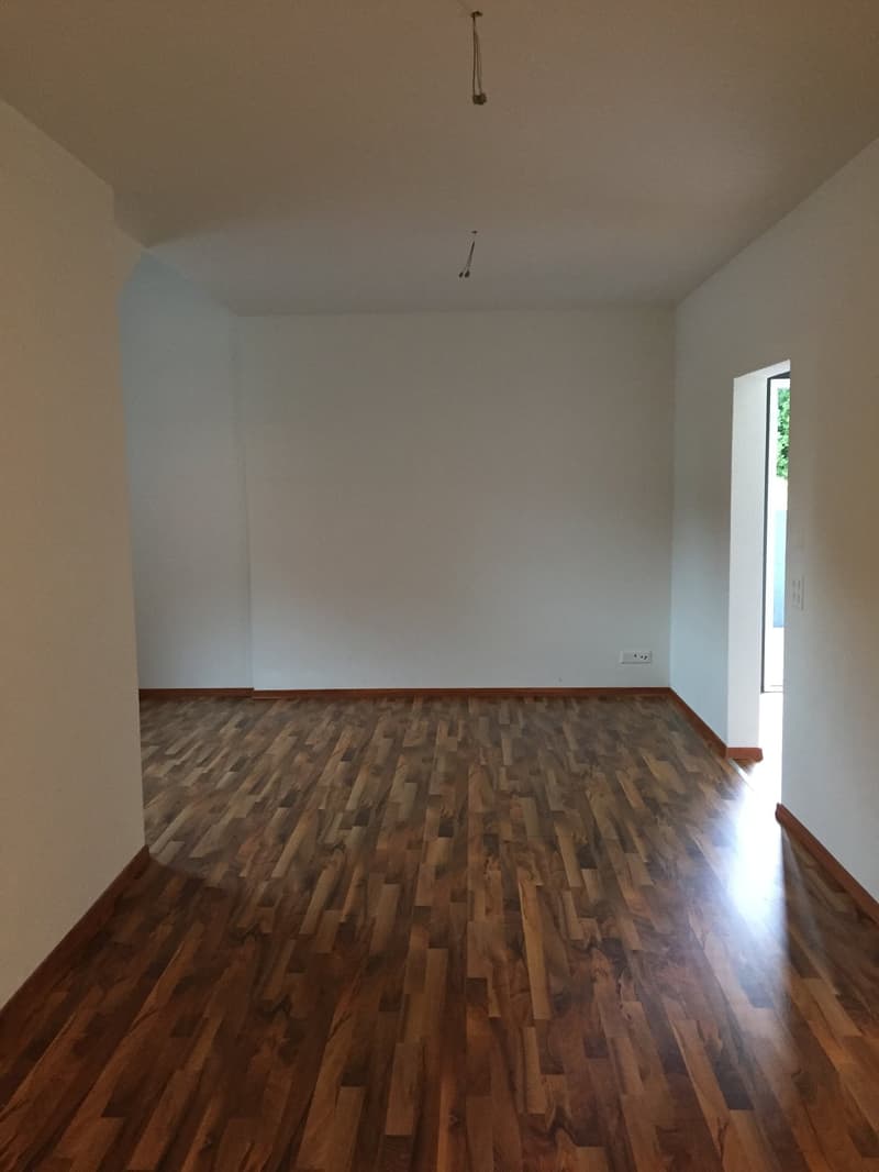 Studio heaven, modern, practical, quiet & affordable !! (2)