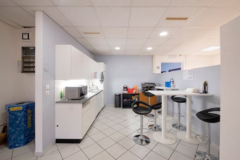 430m2 di uffici al 3° piano (con terrazza) del CTN 12 a Plan-les-Ouates (10)