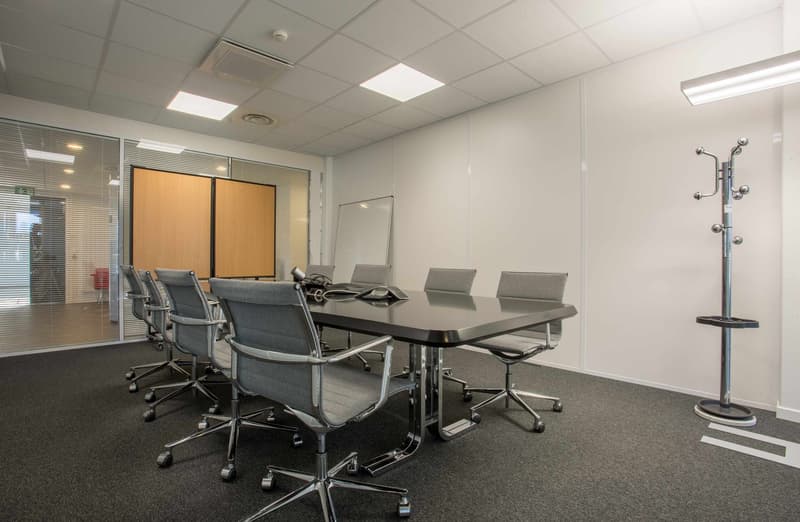 Bureaux / Labo de 1'600 m² à Plan-les-Ouates (2)
