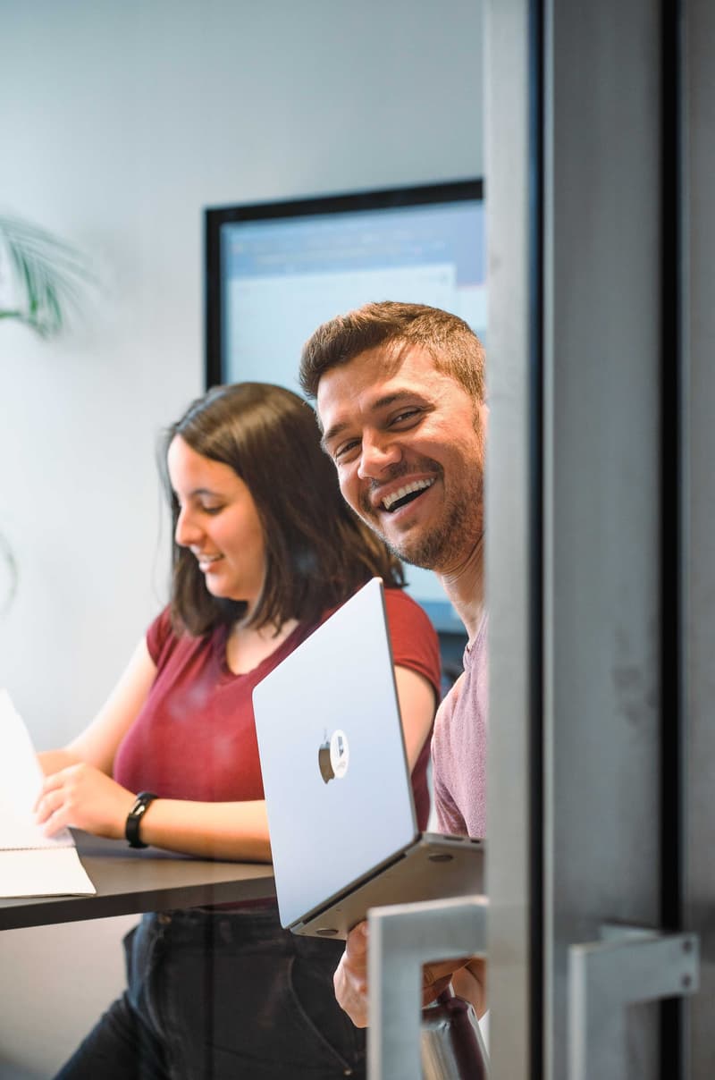 Espaces de bureau flexibles et modernes dans le FlexOffice Bern Genfergasse (11)