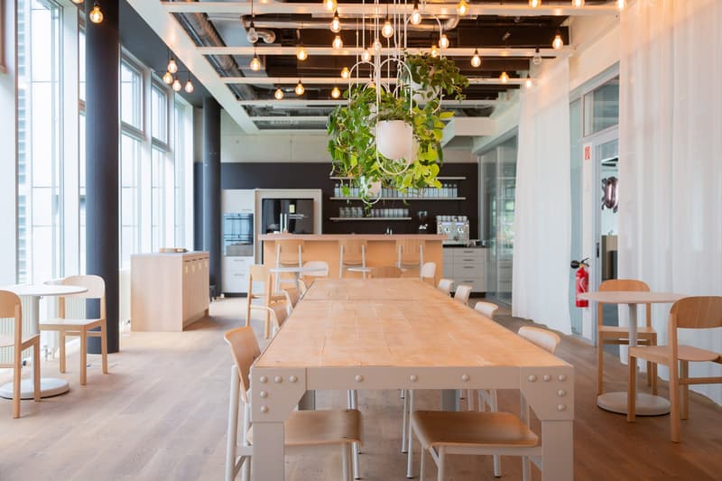 Modern office (25–100 m²) in FlexOffice Dino – 1 minute to Oerlikon train station (1)