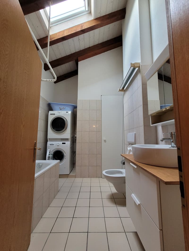 Property with 9 units / approval for 6 additional apartments in popular municipality in BL (8)