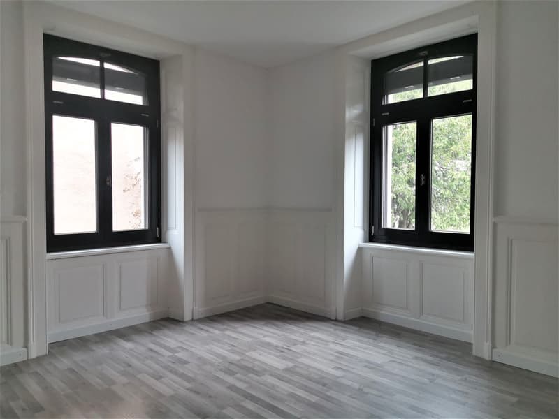 Wohnung mit 4.5 Zimmern und Balkon (4)