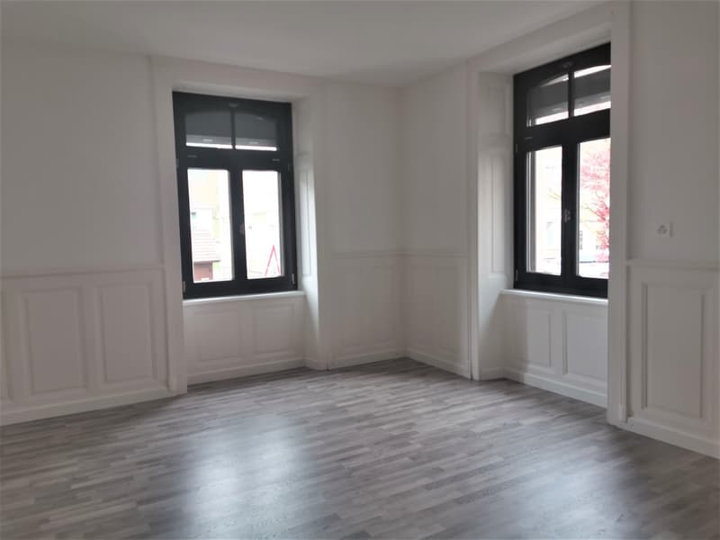 Wohnung mit 4.5 Zimmern und Balkon (5)