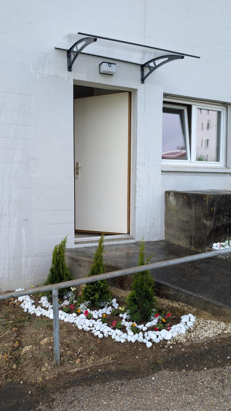 Beautiful 2.5-room modern apartment with balcony + separate entrance (13)
