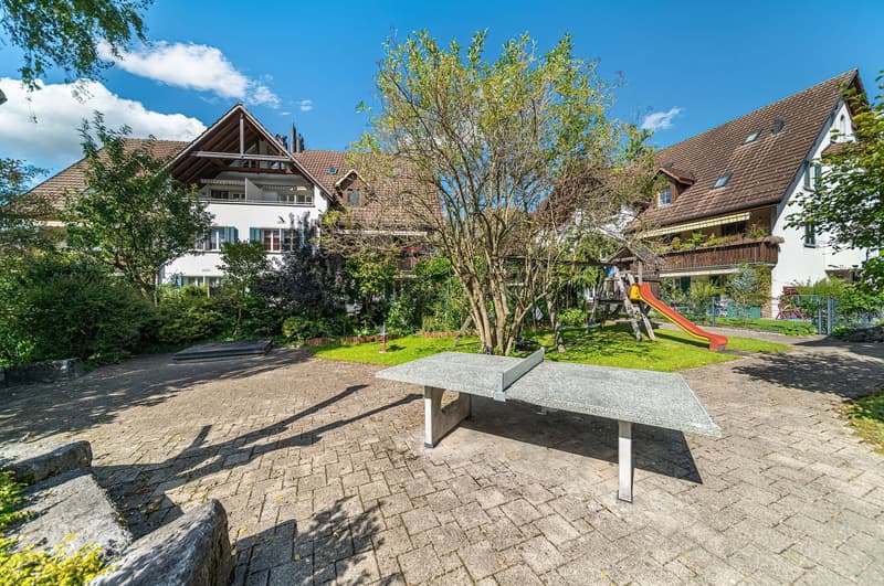 A Home to Fall in Love with – Stylish 4.5-Room Garden Apartment in Dürnten (16)
