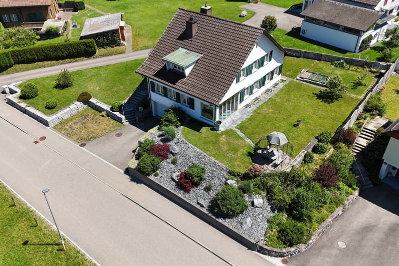 Einfamilienhaus mit grossem Garten, Fernsicht und zusätzlichem Ausnützungspotenzial (3)