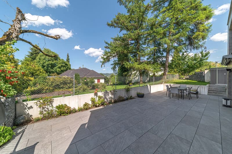 A Gem – modern 4.5-room garden apartment with plenty of privacy (7)