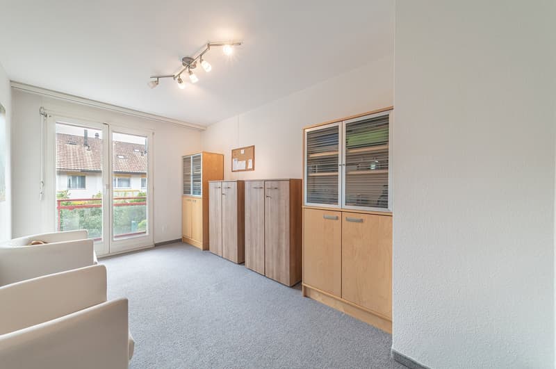 Charmantes 5.5-Zimmer-Reihenmittelhaus in ruhigem Wohnquartier in Bassersdorf (10)