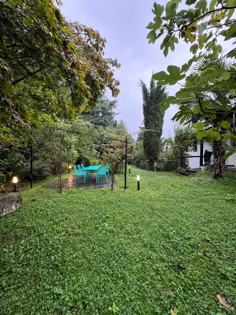 Belle villa dans un quartier calme avec vue sur le lac (6)