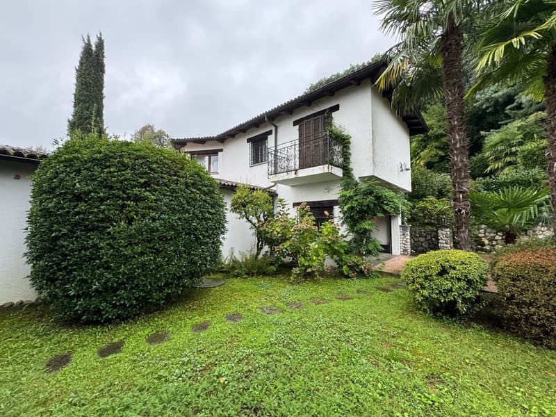 Belle villa dans un quartier calme avec vue sur le lac (2)