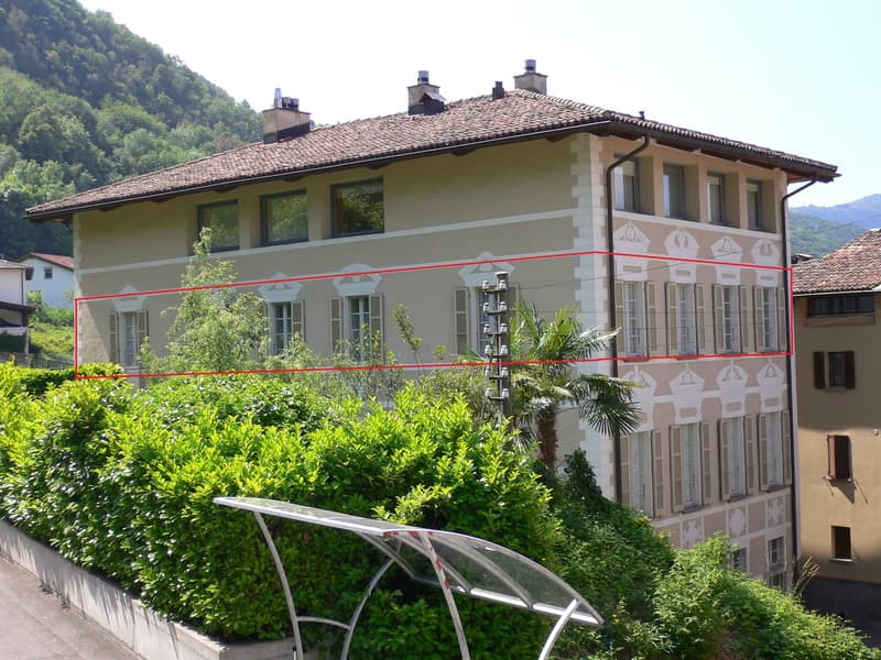 Schönes 5.5-Zimmer-Apartment in einem historischen Haus in Carabbia (2)