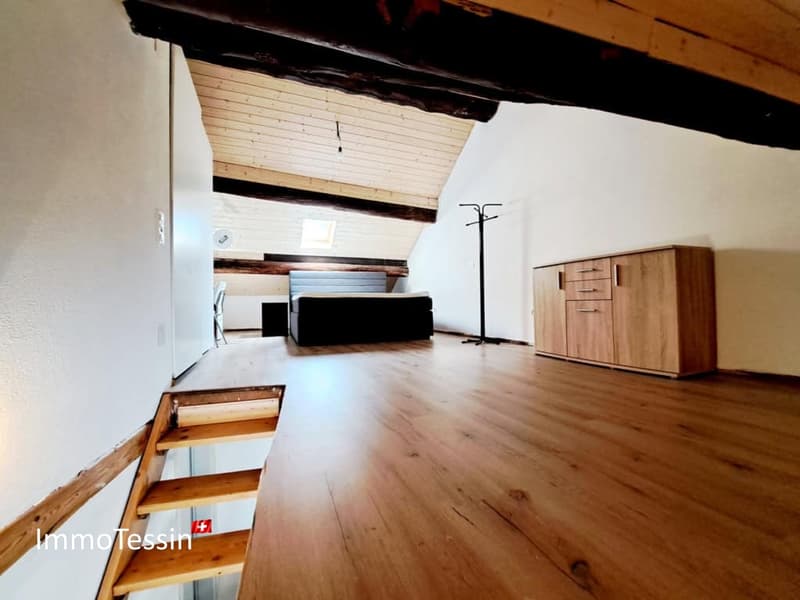 Kleines Schmuckstück Charme und Moderne in einem 3-Einheiten-Gebäude mit exzellenter Rendite von 5,1% 3