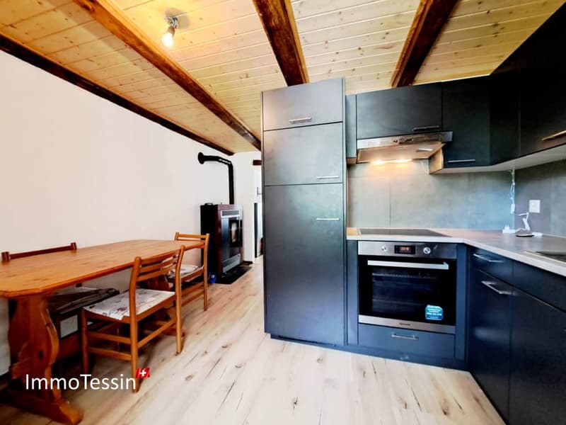 Kleines Schmuckstück Charme und Moderne in einem 3-Einheiten-Gebäude mit exzellenter Rendite von 5,1% 11
