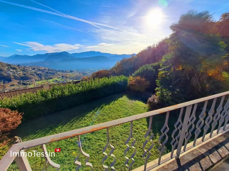 Ihr privates Paradies mit Wald, Pool und unvergleichlichem Potenzial 1