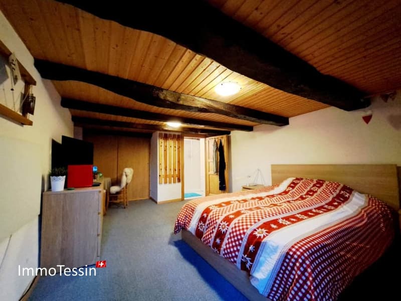 Drei Charmante Rusticos mit Platz für Zehn Gäste im Herzen des Tessins 18