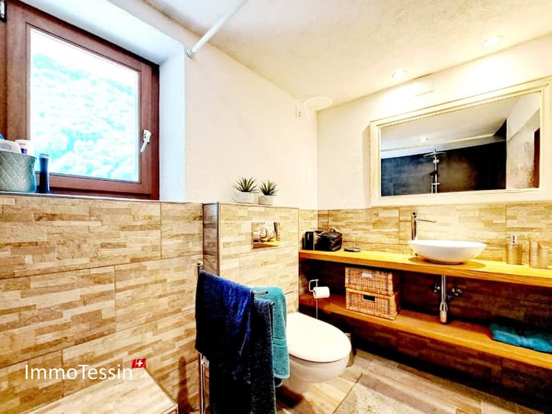 Ein kleines Paradies zwischen Stein und Wasser 2