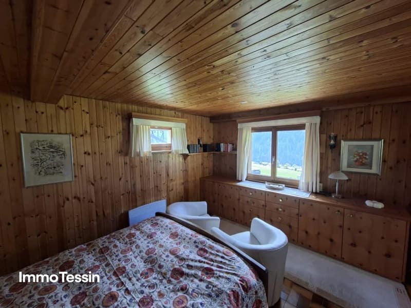 Zauberhaftes Ferien-Chalet mit edlem Holzwerk und Einliegerwohnung an gut besonnter Alleinlage 9
