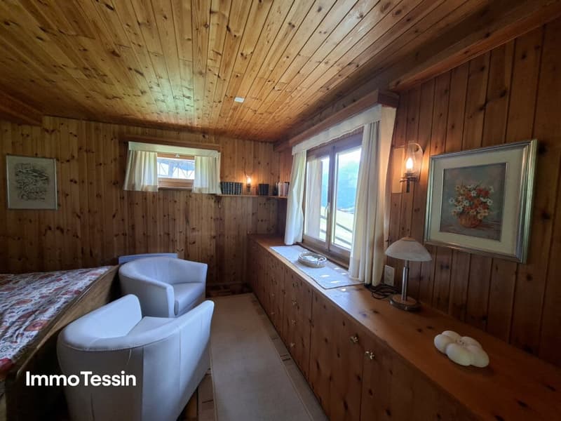 Zauberhaftes Ferien-Chalet mit edlem Holzwerk und Einliegerwohnung an gut besonnter Alleinlage 10