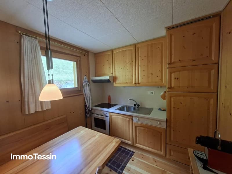 Zauberhaftes Ferien-Chalet mit edlem Holzwerk und Einliegerwohnung an gut besonnter Alleinlage 8
