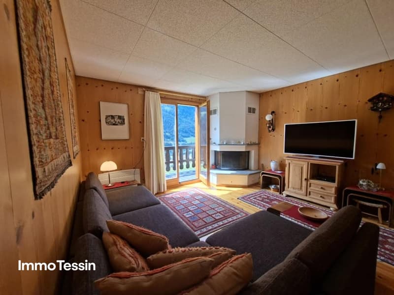 Zauberhaftes Ferien-Chalet mit edlem Holzwerk und Einliegerwohnung an gut besonnter Alleinlage 6