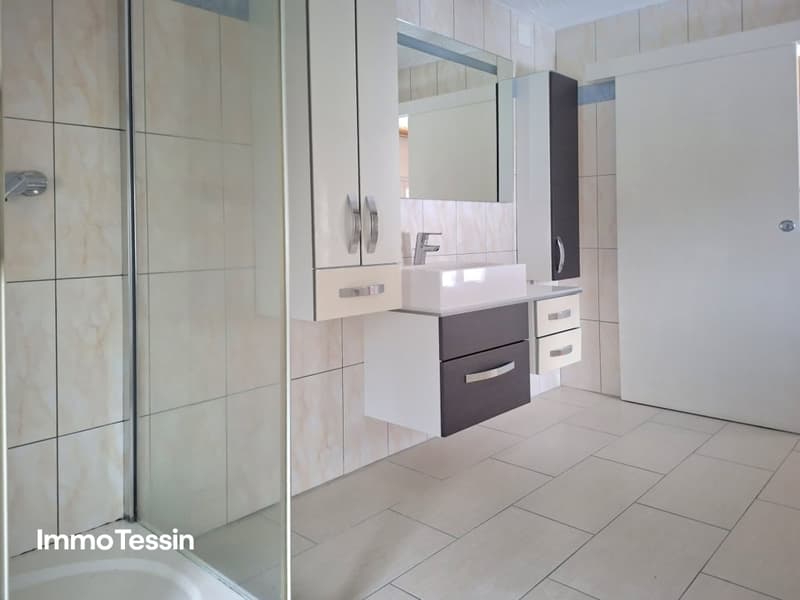 Vollständig renoviertes Haus mit 7 Schlafzimmern 3