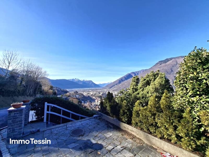 Exklusive Villa mit Bauland und traumhaftem Blick auf die drei Burgen von Bellinzona 103