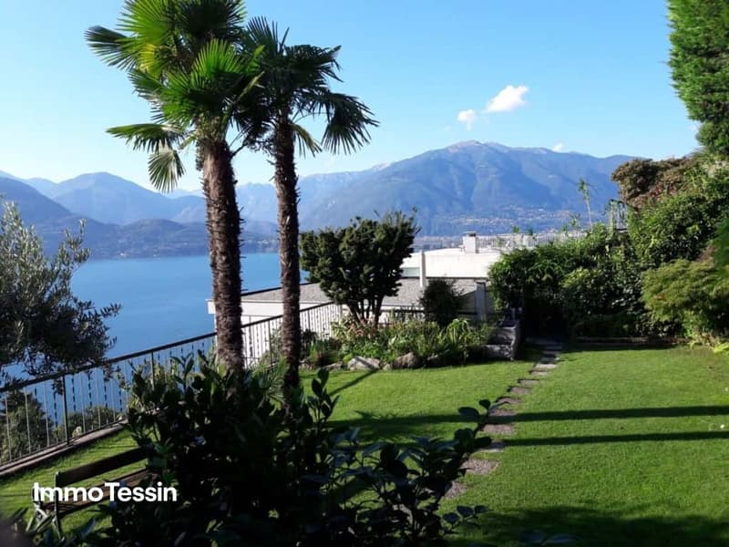 Villa mit Pool und grenzenlosem Blick auf den Lago Maggiore 20