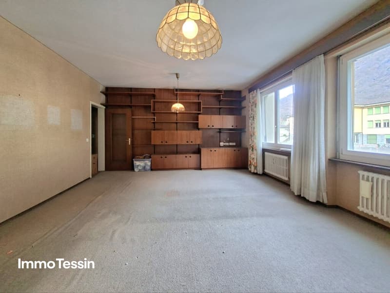 Ganze Etage mit großer Wohnung und unabhängiger Einliegerwohnung nahe am Fluss 11